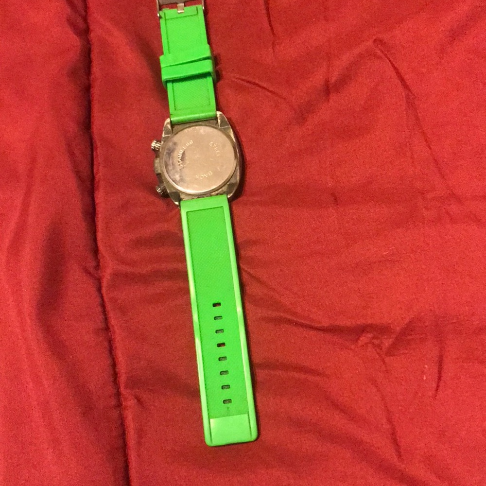 Watch - Picture 3 of 3